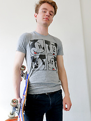 Skinny Aussie Boys - Meet our new mate Tom Jackson now