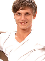 SEX SCENE with Damien Chapelle and Liam Efron
