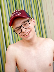 Alone time with a boy squirting cum