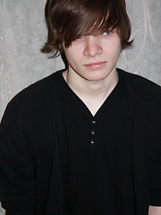 Sandy Jekins fucks cute emo Jason Andrews