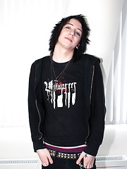 HomoEmo Mylo Fox Jerks Off 5