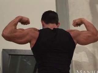 Alejandro Assplay Nude