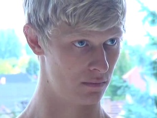 Blond twink Alex Waters PinUp