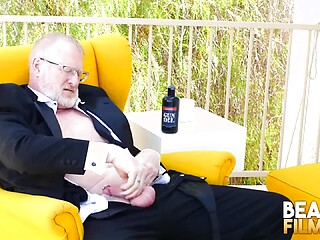 Silver Bear Rusty Mcmann Jerks off Solo Outdoor