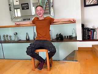 Straight Young & Ripped Stud gets Wanked Outside & his Rock Hard Uncut Cock Explodes with Cum!