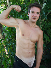 Ivan shows his ripped body by ManAvenue image #6