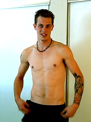 Hot amateur Dan jacking off by Nextdoor Male image #4