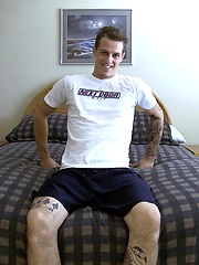 Hot amateur Dan jacking off by Nextdoor Male image #4