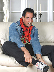 Marcello films himself having a sneaky wank by With Marcello image #6