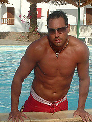 Gorgeous hunk Marcello masturbates after a long swim by With Marcello image #7