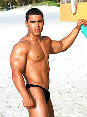 Jazmany Castellanos photos by Muscle Gallery image #8