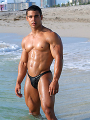 Jazmany Castellanos photos by Muscle Gallery image #8