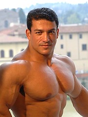 Tarek posing outdoors by Muscle Gallery image #8