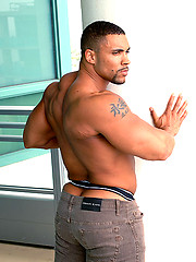 Tim Liggins, latin bodybuilder by Muscle Gallery image #7