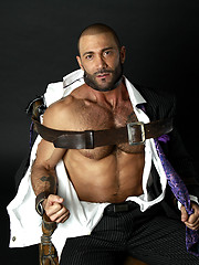 Muscle hunk Junior Stellano by Men at Play image #7