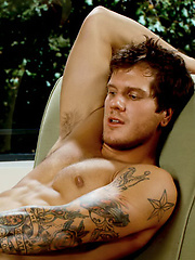 Hot muscle hunk Parker London posing naked by Nextdoor Male image #7