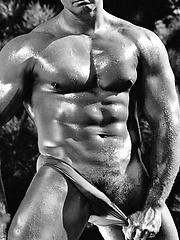 Muscle man Leo Hooks naked by Colt Studio image #6