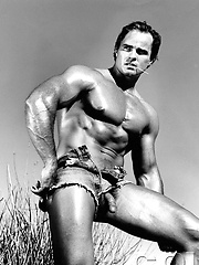 Muscle man Leo Hooks naked by Colt Studio image #6