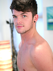 Brothers Jay and Oli Hall Drop in and Show us What They do at Home all the Time! by English Lads image #6