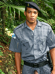 Brazilian cop Bruno Loronha shows his cock by Brazilian Studz image #7