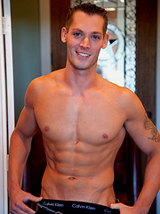 Hot toned boy Taylor Haze jerking off dick by Southern Strokes image #7
