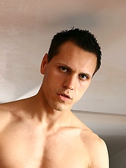 Max Hudson jacking off by UKNakedmen image #6