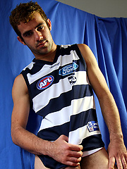 Pre-game work out with Aussie boy Leo Rocca and Ben by Bentley Race image #6