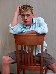 Owen posing naked by Nextdoor Male image #4