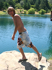 Skyler posing naked outdoors by Nextdoor Male image #4