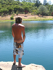 Skyler posing naked outdoors by Nextdoor Male image #4