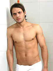 Pedro Blanca in a shower by Brazilian Studz image #7