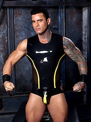Hot muscled Alexsander Freitas by Club Inferno image #6