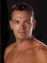 Lance Navarro shows his muscled butt by Club Inferno image #4