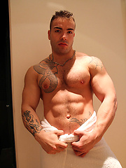Massive Max Hilton flexes and strips for Ben by Bentley Race image #5