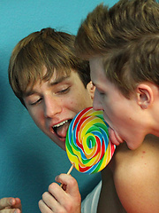 Nathan Stratus ordered a big package and it finally arrives; a big lollipop! by LollipopTwinks image #5
