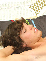 Two young homo\\\\\\\'s sucking on lollipop leads to sucking on a huge hard cock! by LollipopTwinks image #5