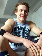 Straight Aussie Jock Brad jacks off for Ben by Bentley Race image #5