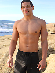 Lee's got a nice chiseled jaw line, dark eyes and full lips! by SeanCody image #8