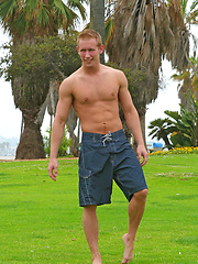 William jerking off by SeanCody image #5