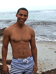 Daryl has an amazing muscular body, and his muscles stick out even when he\\\\\\\'s wearing clothes! by SeanCody image #6