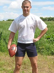 Muscle man outdoors by Czech Boys image #5