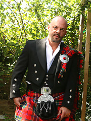 Hairy Man in a Kilt - Carlo Cox by Butch Dixon image #6