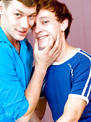 Paul squirts a huge twink cumshot for Max! by BoysFox image #9