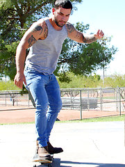 Slutty twink goes to park to pick up on muscle skater dude. by Man Royale image #9