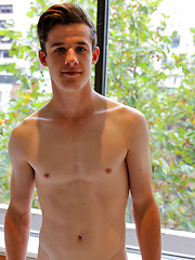 Aussie boy Brad Hunter jumps in the hot tub with me by Bentley Race image #6