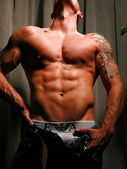 showing his muscles by Male Model image #8
