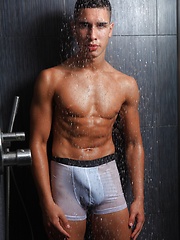 Kaleo hot shower by Male Model image #6