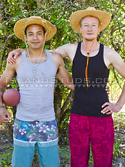 Football Nude #14: First Time Bromance! Beefy Levaughn & Tall 6'4