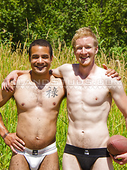 Football Nude #14: First Time Bromance! Beefy Levaughn & Tall 6'4