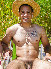 Football Nude #14: First Time Bromance! Beefy Levaughn & Tall 6'4